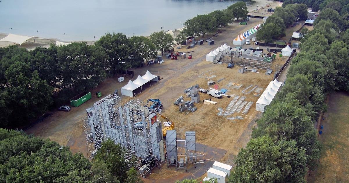 Vue d'ensemble d'un festival montrant l'implantation du site, les circulations et les espaces d'exploitation